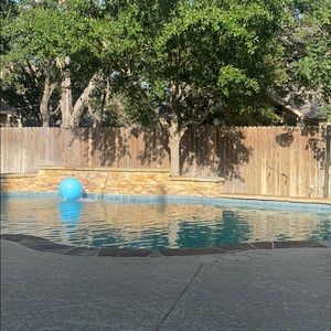 Meet your Posher, Sally